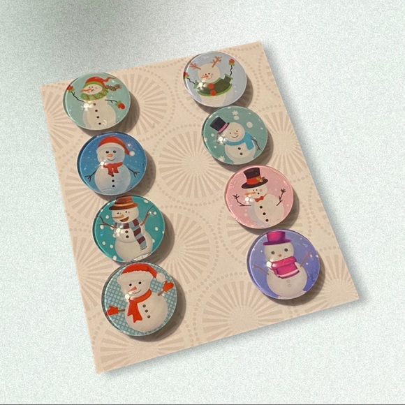 𝐒𝐞𝐭/𝟖 𝑯𝒂𝒏𝒅𝒎𝒂𝒅𝒆 𝐒𝐧𝐨𝐰𝐦𝐚𝐧 𝐌𝐚𝐠𝐧𝐞𝐭𝐬 𝐂𝐚𝐛𝐨𝐜𝐡𝐨𝐧𝐬. 🎁 - Picture 3 of 8